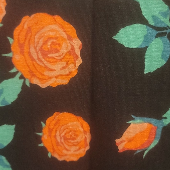 NWT tunic - Picture 2 of 5